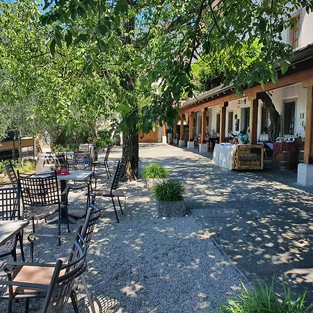Farm Malovscevo Smještaj na farmi *