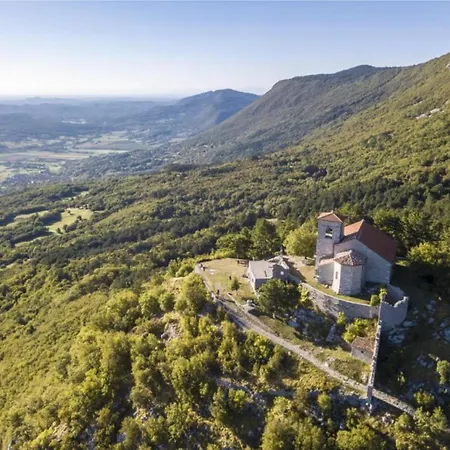 Farm Malovscevo Farm stay *